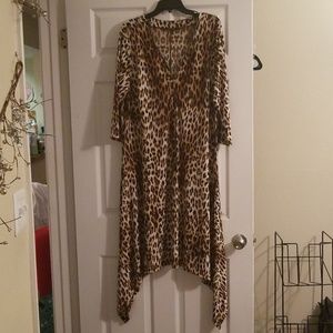 Like New plus size 3/4 sleeve leopard print dress